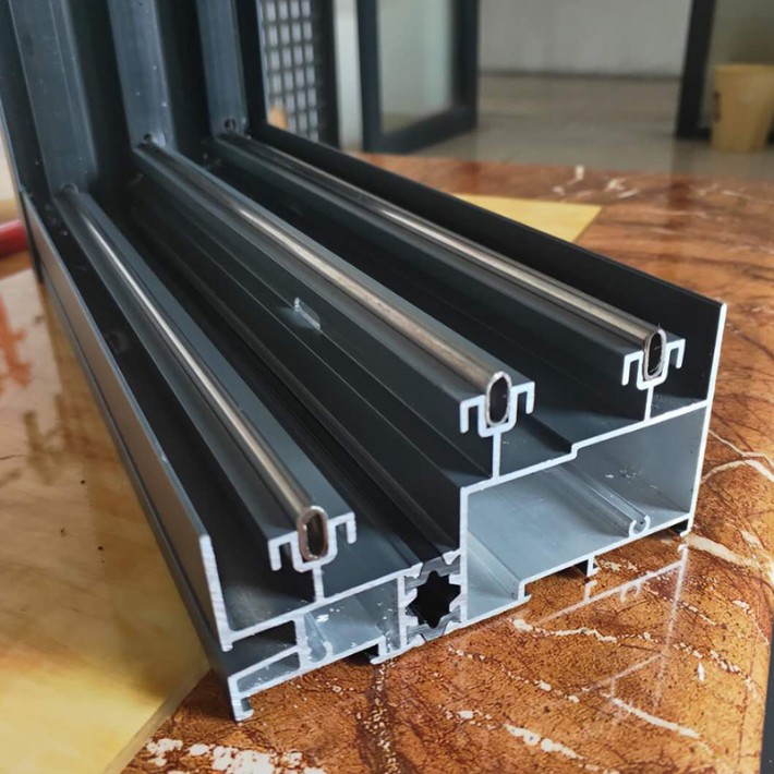 斷橋鋁門窗廠家批發(fā) 平開窗、推拉窗與仿古門窗加工定制